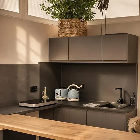 Loft Subway, Dining And Shops Next Door Φραγκφούρτη